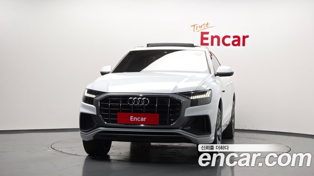 Audi Q8 50 TDI Quattro Premium - фото 2