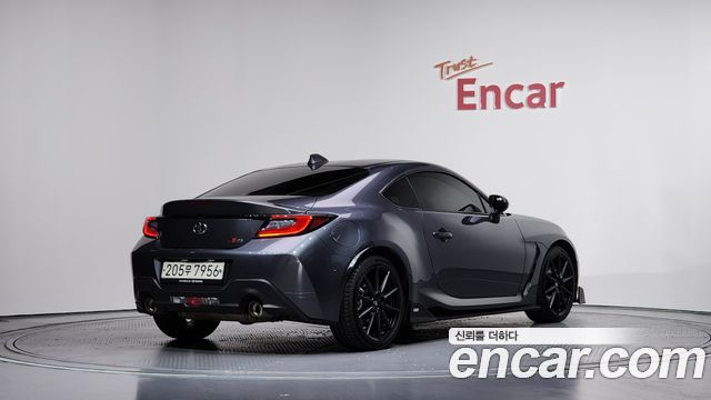 Toyota 86 GR86 2.4 Premium - фото 1