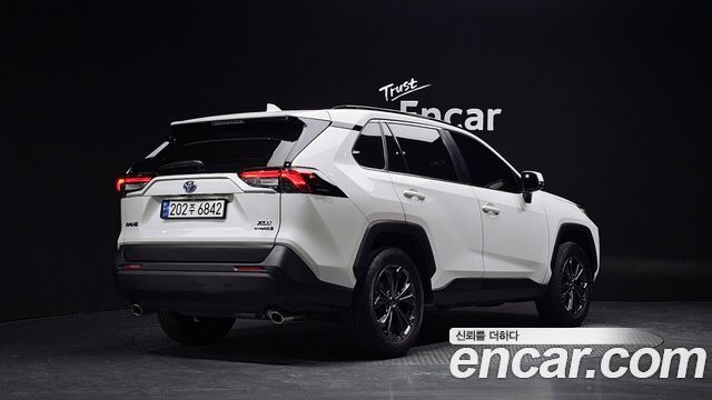 Toyota RAV4 5-го поколения 2.5 2WD Hybrid - фото 1