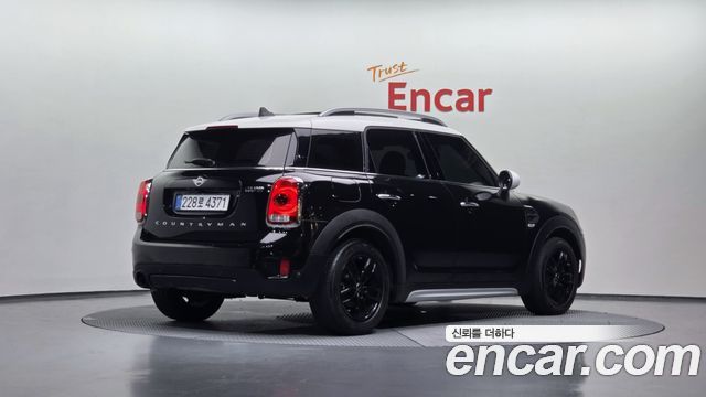 Mini Countryman Standard 2nd - фото 1