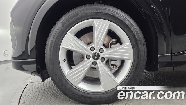 Audi Q4 e-tron F4 40 - фото 4