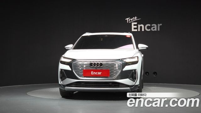 Audi Q4 e-tron F4 45 Premium - фото 2