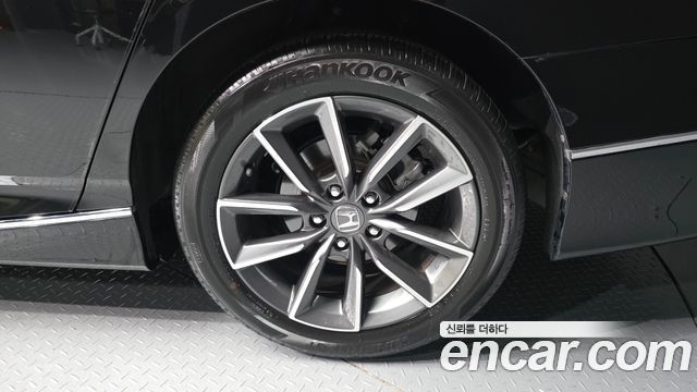 Honda Accord 10-го поколения 1.5 Turbo - фото 4
