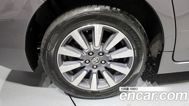 Toyota Sienna 3.5 AWD - фото 4