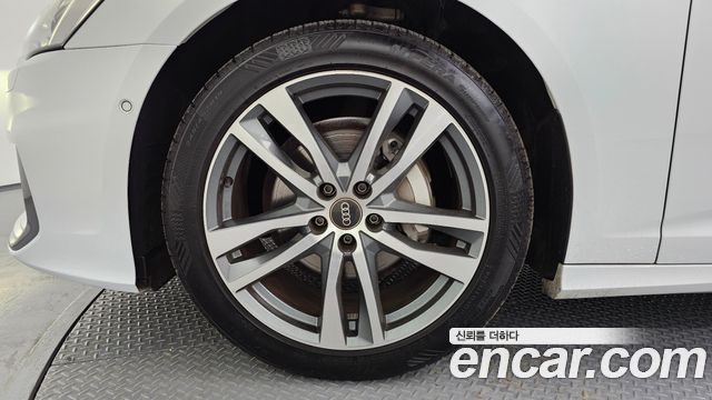 Audi A6 C8 40 TDI Premium - фото 4