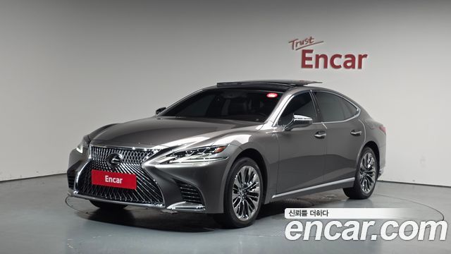 Lexus LS LS500 3.5 Platinum AWD - фото 0