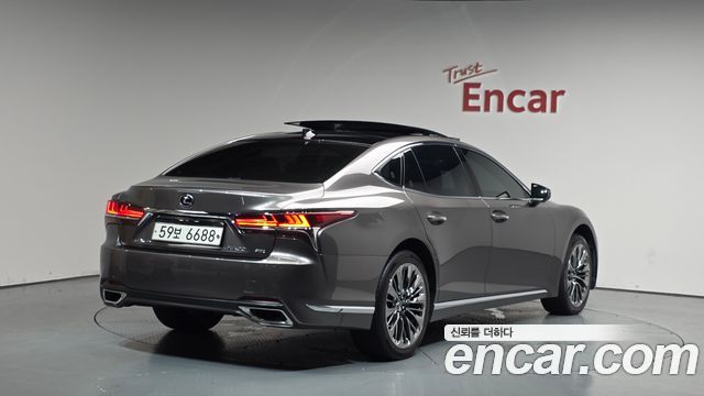 Lexus LS LS500 3.5 Platinum AWD - фото 1