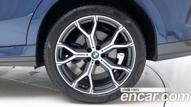 BMW X6 G06 xDrive40i M Sport - фото 4