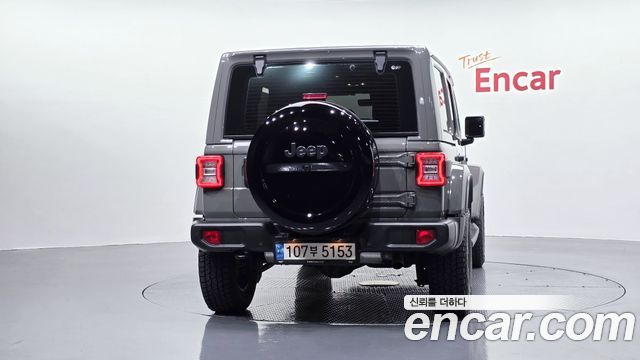 Jeep Wrangler JL 2.0 Overland 4Door - фото 3