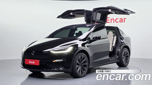Tesla Model X AWD - фото 0