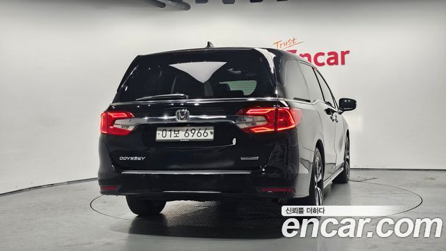 Honda Odyssey 3.5 5th - фото 3