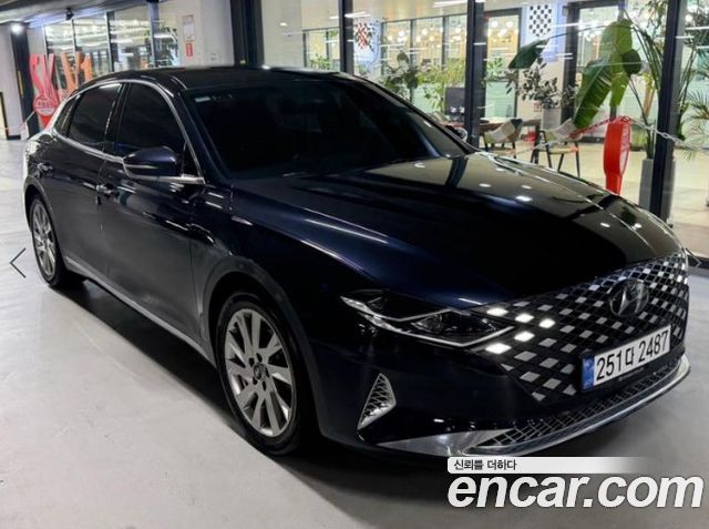 Hyundai Grandeur Новый IG, гибрид Calligraphy - фото 0