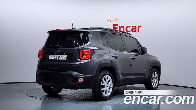 Jeep Renegade 2.4 Limited - фото 1