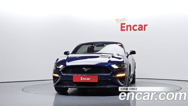Ford Mustang Convertible - фото 2