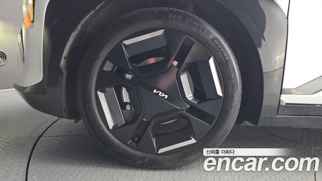 Kia EV3 Long Range 2WD GT Line - фото 4