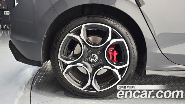 Volkswagen Golf 8-го поколения 2.0 GTI - фото 4