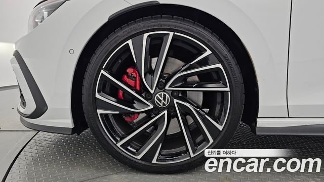 Volkswagen Golf 8-го поколения 2.0 GTI - фото 3