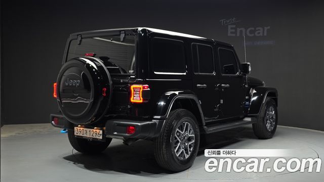 Jeep Wrangler JL 2.0 Overland 4Door 4xe - фото 1