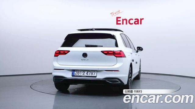 Volkswagen Golf 8-го поколения 2.0 TDI Prestige - фото 3