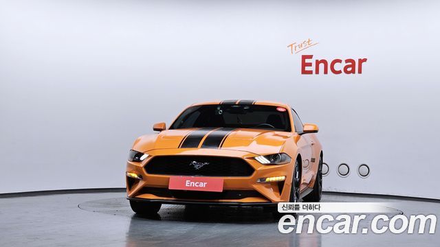 Ford Mustang Coupe - фото 2