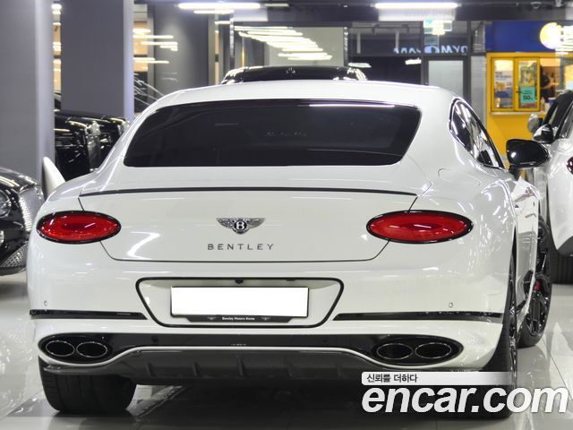 Bentley Continental GT 4.0 GTS - фото 2