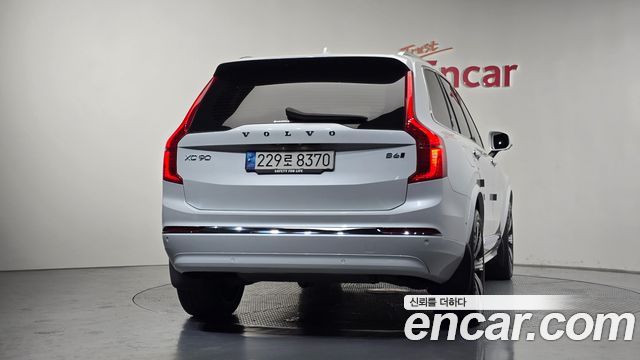 Volvo XC90 2-го поколения B6 Ultimate Bright - фото 3