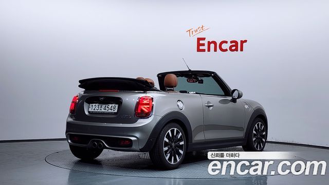 Mini Cooper Convertible Standard 3rd - фото 1