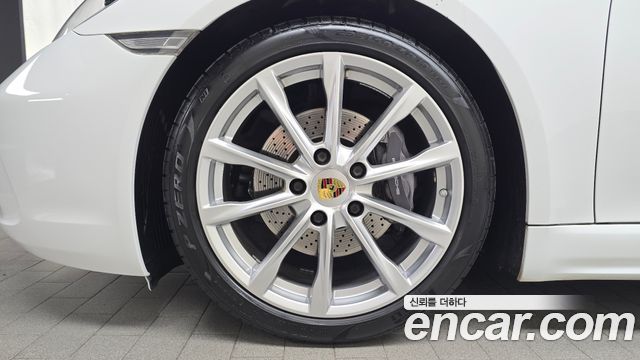 Porsche 718 2.0 - фото 4