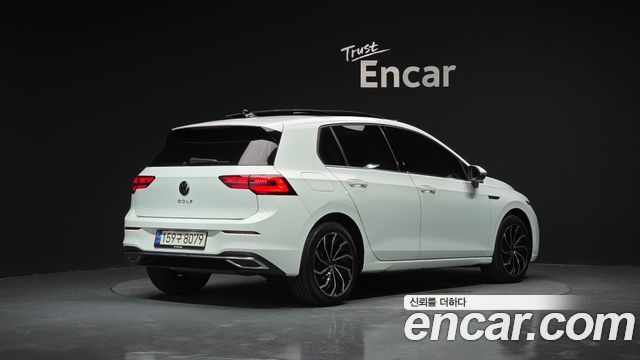 Volkswagen Golf 8-го поколения 2.0 TDI Prestige - фото 1