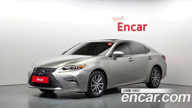Lexus ES Supreme XV60 - фото 0