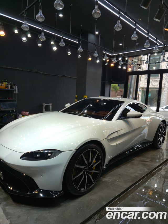 Aston Martin Vantage 2-го поколения 4.0 V8 Coupe - фото 2