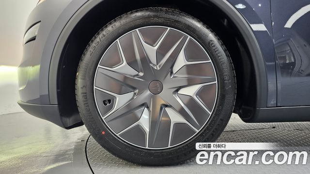 Tesla Model Y L Long Range AWD - фото 4