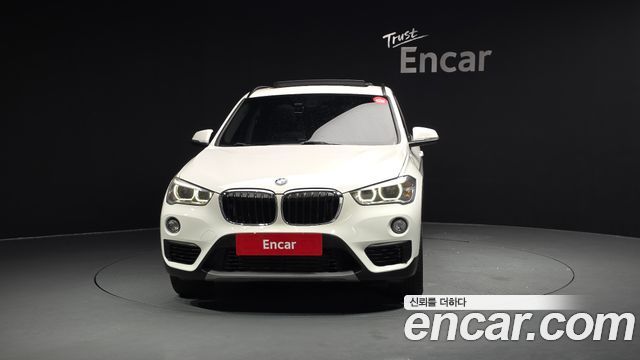 BMW X1 F48 xDrive 18d Joy - фото 2