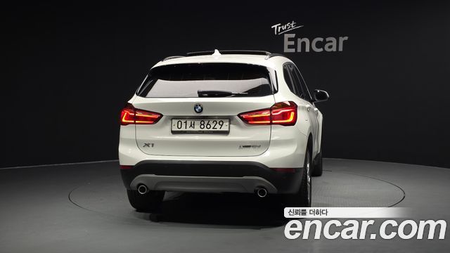 BMW X1 F48 xDrive 18d Joy - фото 3