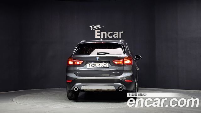 BMW X1 F48 xDrive 20i xLine - фото 3