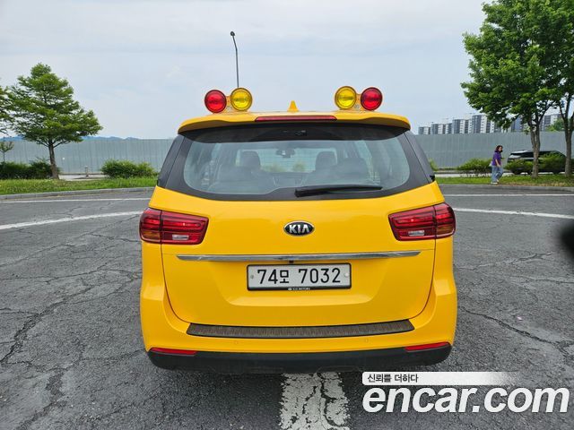 Kia Carnival Новый 11-Seater School bus - фото 3