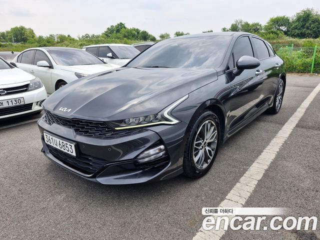 Kia K5 3-го поколения 2.0 Prestige - фото 1