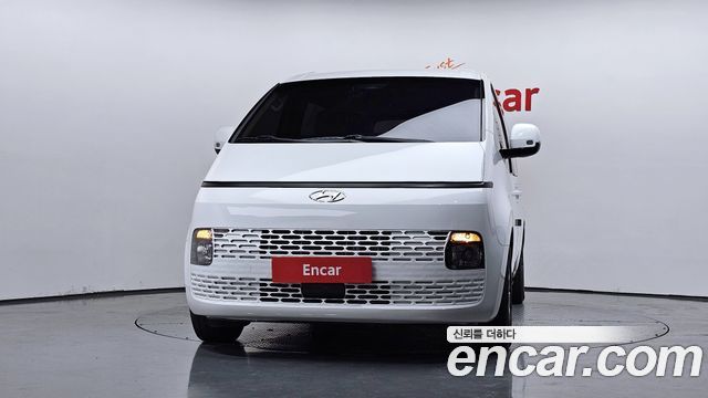 Hyundai Staria Tourer 11-Seater Modern - фото 2
