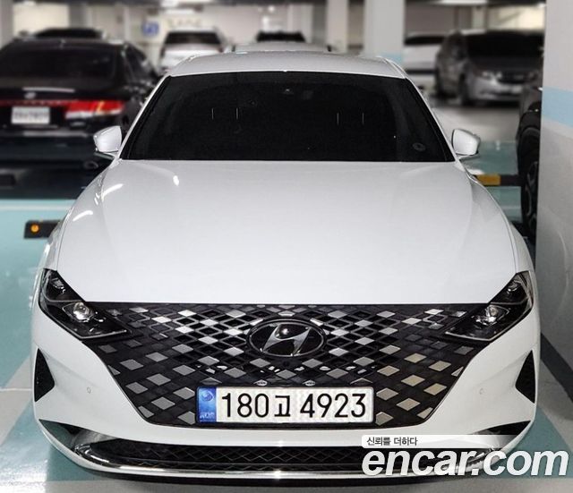 Hyundai Grandeur Новый IG, гибрид Exclusive - фото 0