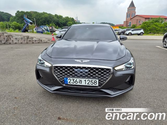 Genesis G70 2.0T Elite - фото 0