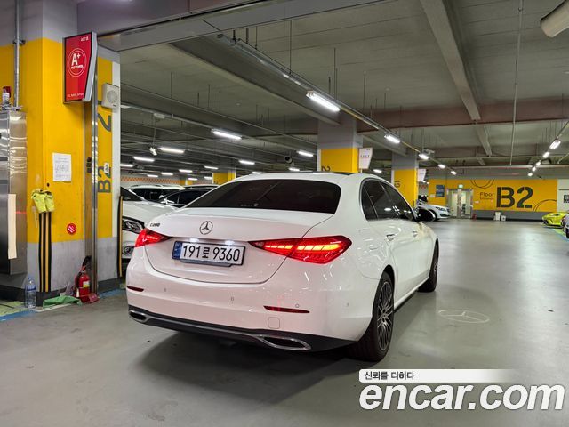 Mercedes-Benz C-Class W206 C200 Avantgarde - фото 3