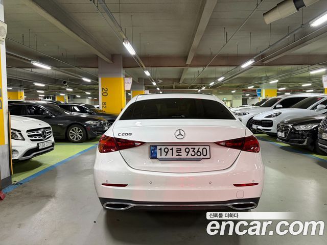 Mercedes-Benz C-Class W206 C200 Avantgarde - фото 4