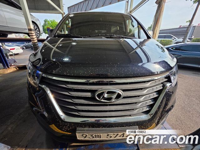 Hyundai Starex Новый Van 5-Seater Style - фото 0