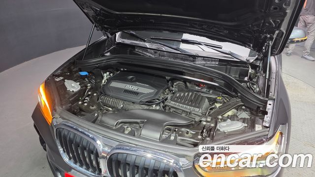 BMW X1 F48 xDrive 20i M Sport - фото 4