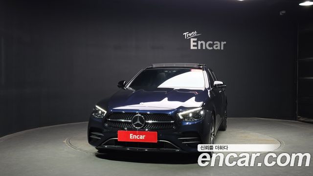 Mercedes-Benz E-Class W213 E350 4MATIC AMG Line - фото 1