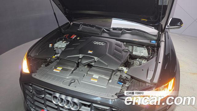 Audi Q8 55 TFSI Quattro Premium - фото 4
