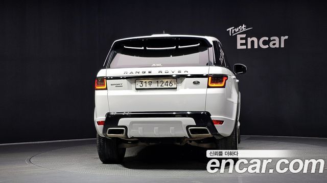 Land Rover Range Rover Sport 2-го поколения 3.0 SDV6 HSE Dynamic - фото 3