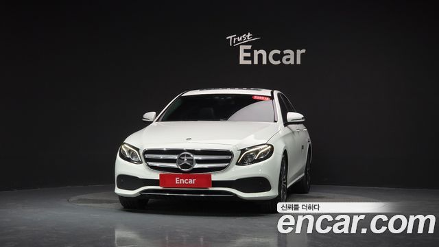 Mercedes-Benz E-Class W213 E300 Avantgarde - фото 1