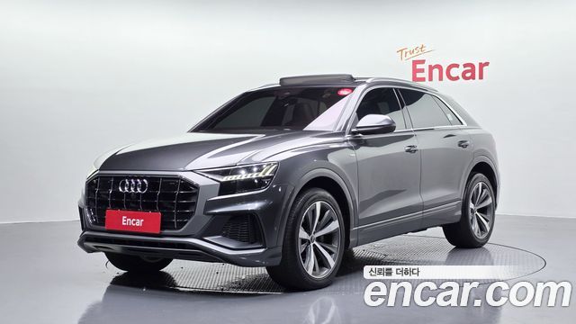 Audi Q8 50 TDI Quattro Premium - фото 0