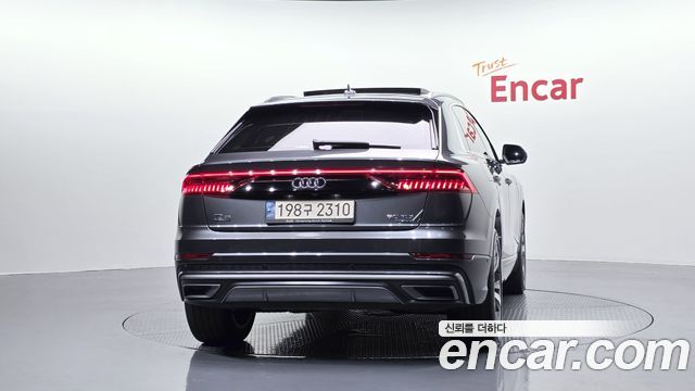 Audi Q8 50 TDI Quattro Premium - фото 3
